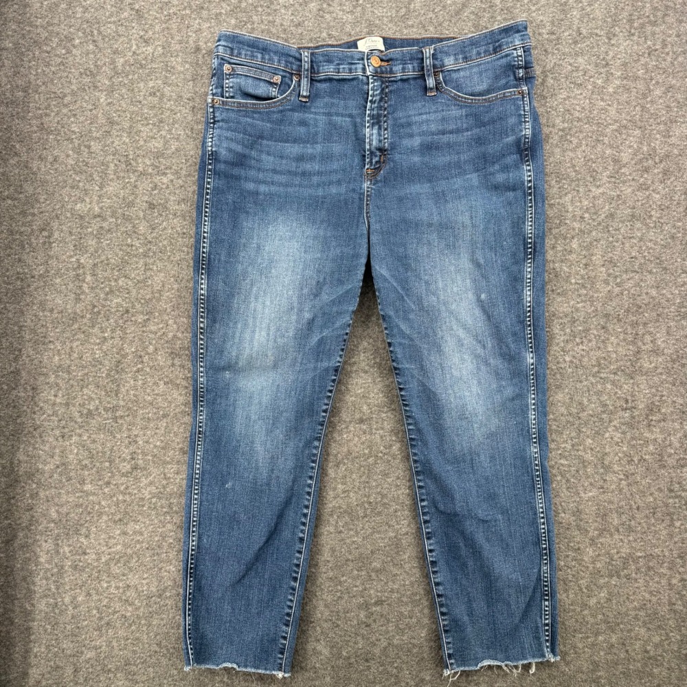 J.Crew Mens Vintage Straight Medium Wash Raw Hem Denim Jeans Size 35 short